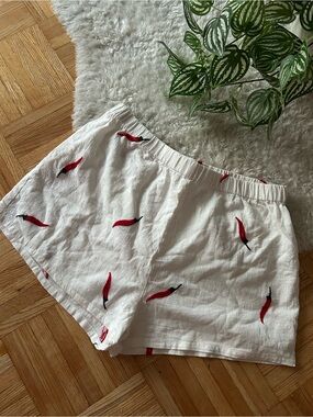 Simons Women's white cotton Shorts with Chile 🌶️ Embroidery - M